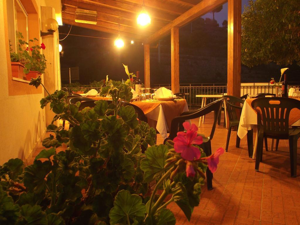 Hotel Ristorante Mosaici Piazza Armerina Exterior photo